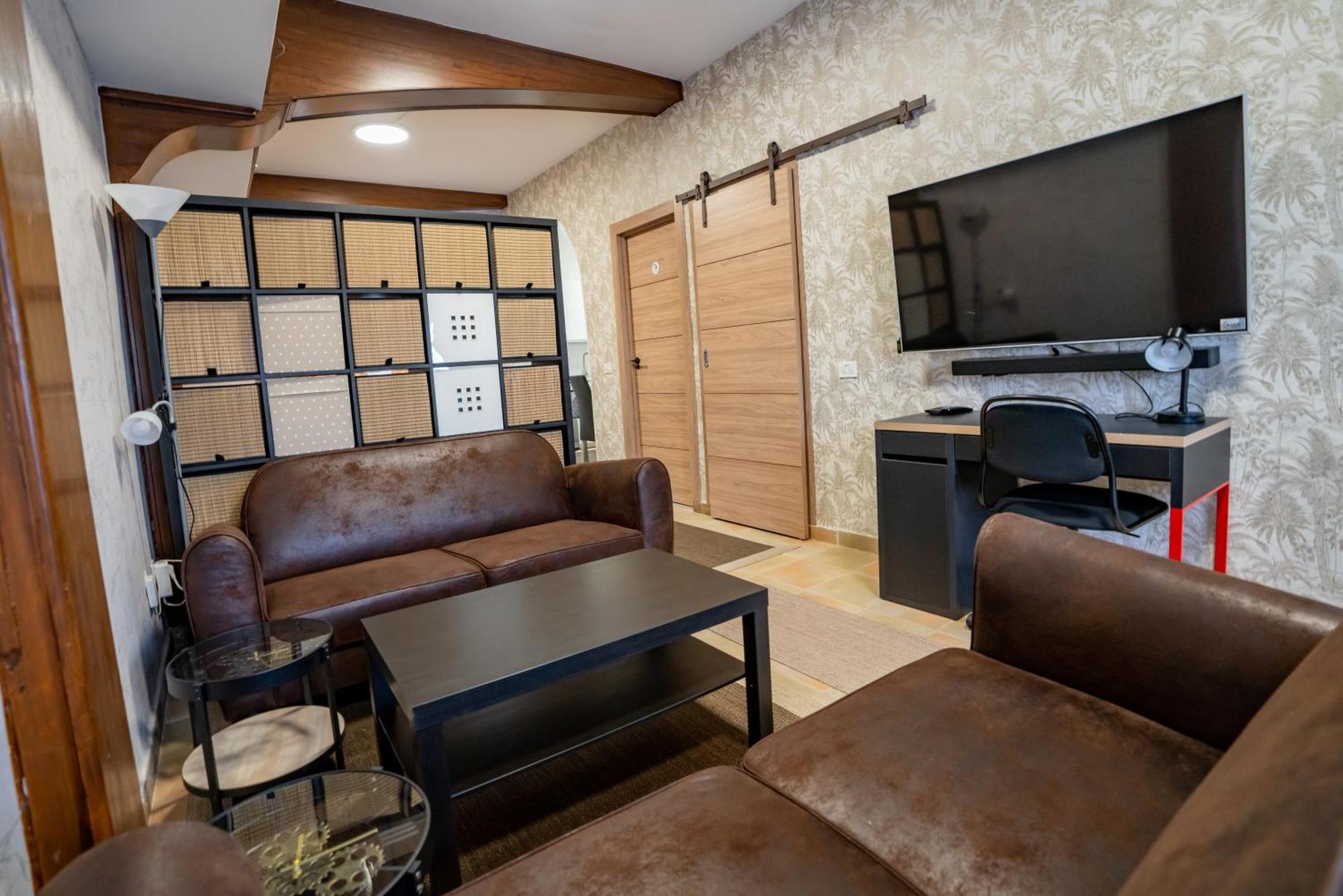 Casa Julio - Alcala Complete Coastal Retreat - Entire Apartment - 3 Min Walk From The Ocean - Shared Entrance With Host 外观 照片