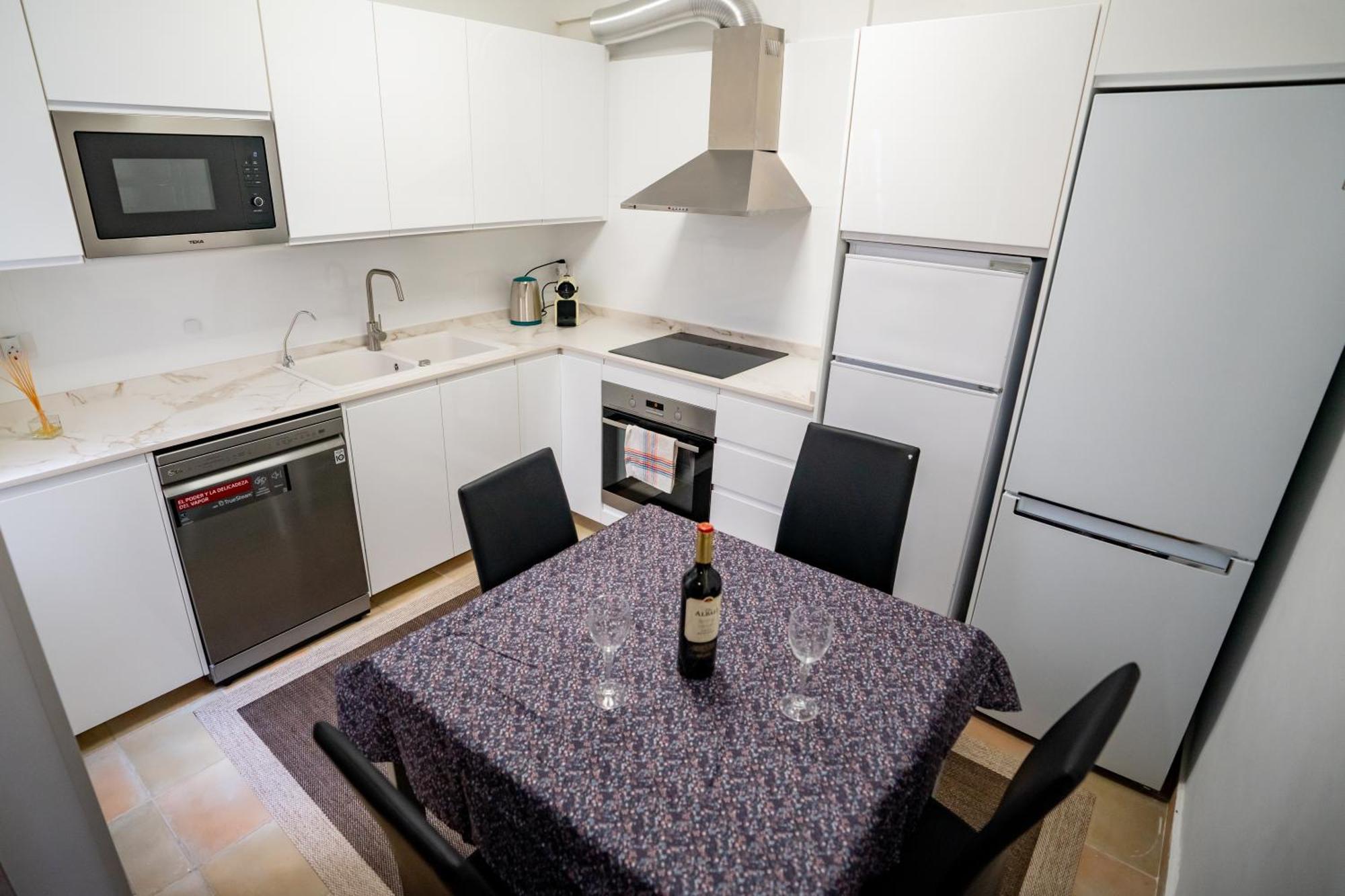 Casa Julio - Alcala Complete Coastal Retreat - Entire Apartment - 3 Min Walk From The Ocean - Shared Entrance With Host 外观 照片